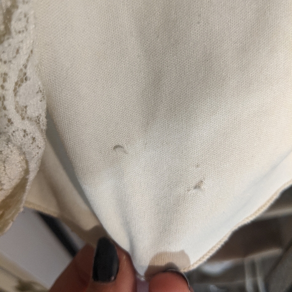 Flirty cream lace tank top - Picture 6 of 7